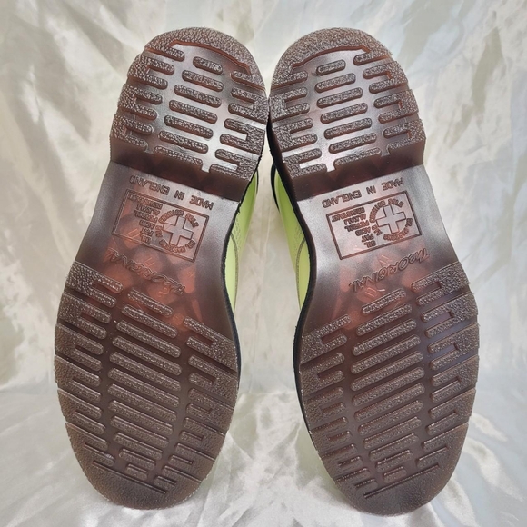 Dr. Martens x Undercover Jun Takahashi 1460 leather boots in Pastel Yellow - Picture 8 of 8